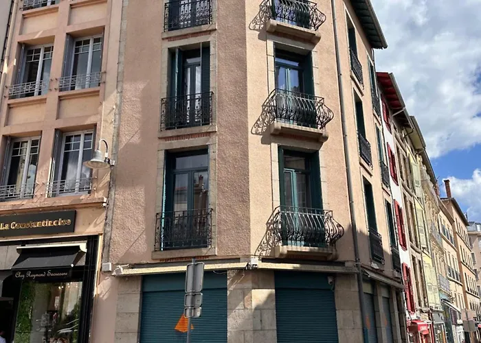 Le Paradis Cache * Le Puy-en-Velay